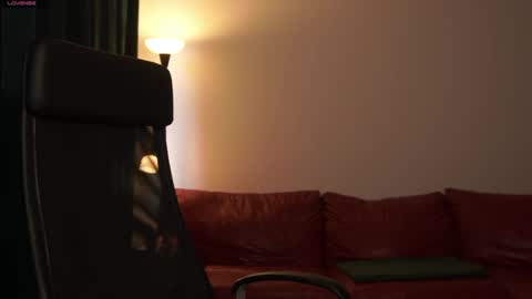 Snapshot of mrgreeneyes01 chatting on 03-30-26, 08:15 juan luis online show from 03-30-26, 08:15