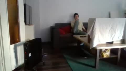 Snapshot of mrhandsomelovee chatting on 01-19-25, 07:46 Nikola online show from 01-19-25, 07:46