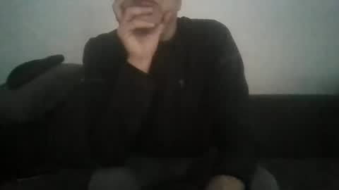 Snapshot of mrhandsomelovee chatting on 01-12-26, 07:46 Nikola online show from 01-12-26, 07:46