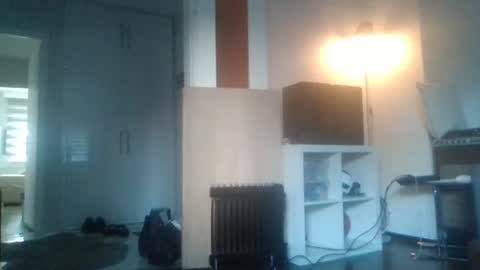 Snapshot of mrhandsomelovee chatting on 02-15-26, 06:43 Nikola online show from 02-15-26, 06:43