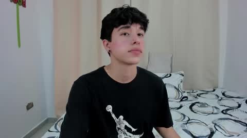 Snapshot of mrhot_night chatting on 11-17-25, 11:21 Bastian online show from 11-17-25, 11:21