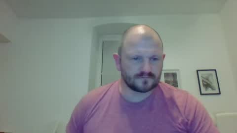 Snapshot of mrhotsex69 chatting on 02-04-25, 06:17 mrhotsex69 online show from 02-04-25, 06:17
