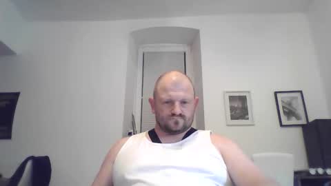 Snapshot of mrhotsex69 chatting on 10-15-25, 06:52 mrhotsex69 online show from 10-15-25, 06:52