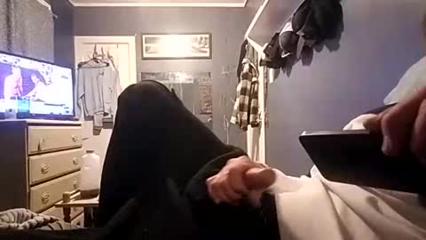 Snapshot of mrj1979 chatting on 02-25-25, 08:25 mrj1979 online show from 02-25-25, 08:25