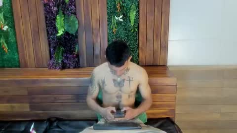 mrjustin_ online show from 09-15-25, 08:42