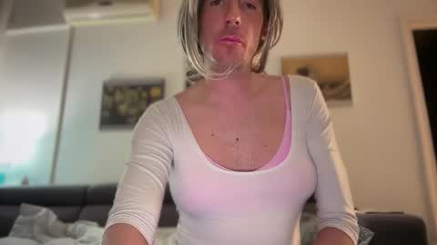 TaleOfLaura online show from 03-05-26, 01:56