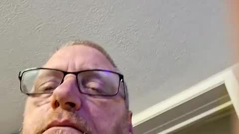 Snapshot of mrnmrsfucks4u chatting on 07-21-26, 07:27 mrnmrsfucks4u online show from 07-21-26, 07:27