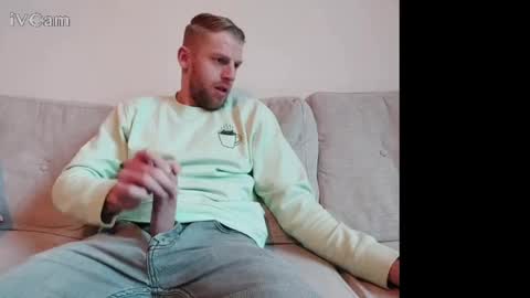 Snapshot of mrnobody6209 chatting on 03-03-25, 04:46 mrnobody6209 online show from 03-03-25, 04:46