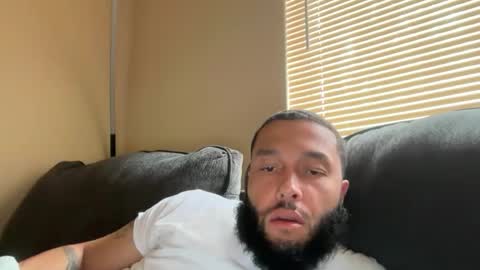 Snapshot of mrnuts24 chatting on 11-15-25, 05:53 mrnuts24 online show from 11-15-25, 05:53