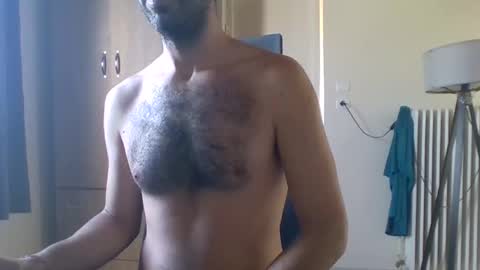 Snapshot of mrralph__90 chatting on 05-20-26, 05:46 Mrralph online show from 05-20-26, 05:46