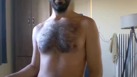 Snapshot of mrralph__90 chatting on 05-25-26, 04:13 Mrralph online show from 05-25-26, 04:13