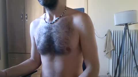 Snapshot of mrralph__90 chatting on 05-27-26, 06:43 Mrralph online show from 05-27-26, 06:43