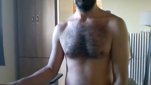 Snapshot of mrralph__90 chatting on 06-03-26, 04:23 Mrralph online show from 06-03-26, 04:23