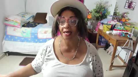 mrs_mommy online show from 10-03-25, 07:55