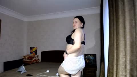 Snapshot of mrs_smith__ chatting on 07-18-26, 05:50 mrs_smith__ online show from 07-18-26, 05:50