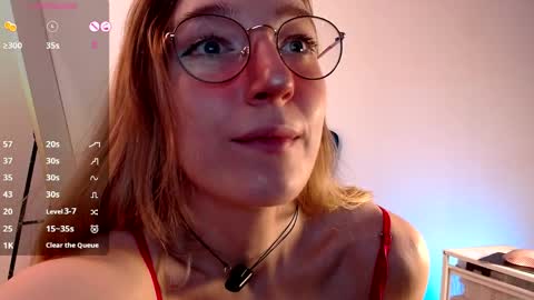 Snapshot of mrs_squirtling chatting on 05-08-26, 03:56 Barbie online show from 05-08-26, 03:56