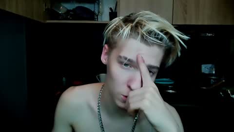 Snapshot of mrsexycum4u chatting on 01-17-25, 04:17 Adam online show from 01-17-25, 04:17