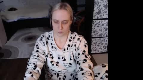 Snapshot of mrsluck chatting on 02-26-26, 12:59 Sasha online show from 02-26-26, 12:59