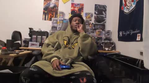 Snapshot of mrsoonicexrated chatting on 01-06-26, 09:13 mrsoonicexrated online show from 01-06-26, 09:13