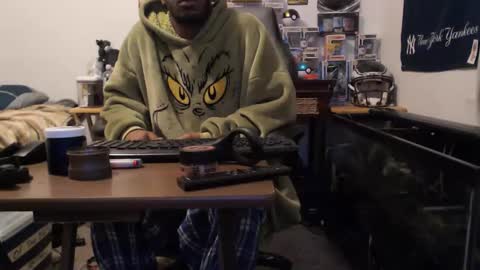 Snapshot of mrsoonicexrated chatting on 02-18-26, 12:34 mrsoonicexrated online show from 02-18-26, 12:34