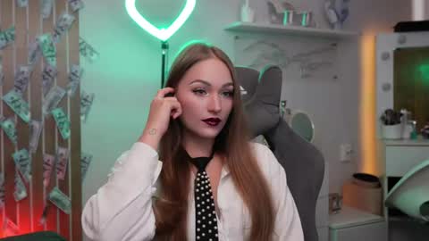 YOUR OWNER online show from 04-28-26, 02:00