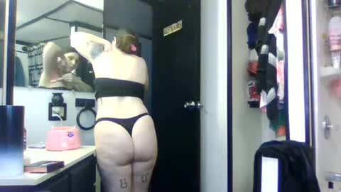 Snapshot of mrstxoxo4594 chatting on 09-12-25, 11:37 Mrstxoxo4594 online show from 09-12-25, 11:37