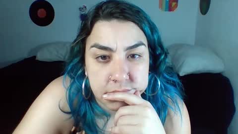 Snapshot of mrvenusx chatting on 04-15-26, 07:58 Mrs Venus online show from 04-15-26, 07:58