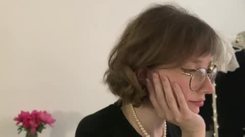 ms_christiana online show from 04-28-26, 05:07