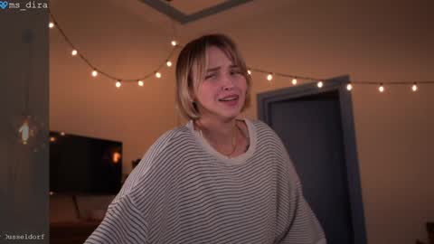 Snapshot of ms_dira chatting on 02-12-26, 03:29 dira and the riru tribe online show from 02-12-26, 03:29