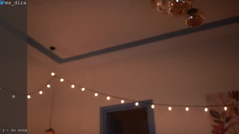 Snapshot of ms_dira chatting on 02-21-26, 04:41 dira and the riru tribe online show from 02-21-26, 04:41