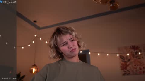 Snapshot of ms_dira chatting on 02-22-26, 03:10 dira and the riru tribe online show from 02-22-26, 03:10