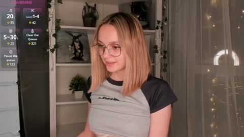 Elizabeth online show from 01-27-25, 09:22