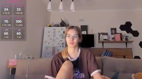 Ms ForYOU online show from 12-23-25, 03:37