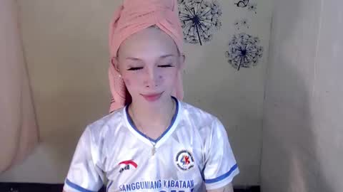 Simmer online show from 04-12-26, 01:49