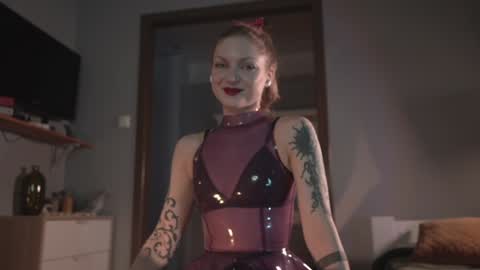 Snapshot of ms_lorelei chatting on 02-07-25, 07:59 Lore online show from 02-07-25, 07:59