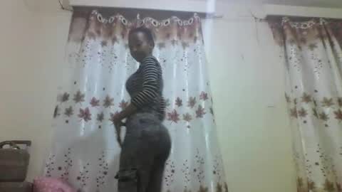 ms_luxe online show from 12-16-25, 07:19