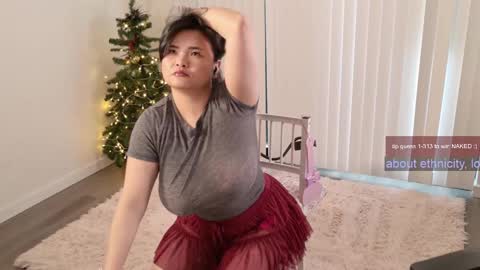 Snapshot of ms_mochii chatting on 02-26-25, 10:31 R o r i SnapChat heyroriv2 wednesday - sunday Noon oclock mountain - 5pm mountain online show from 02-26-25, 10:31