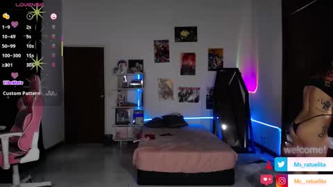 Manuela3 online show from 11-15-25, 05:09