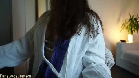 Snapshot of ms_seductive chatting on 06-21-26, 02:41 Your M online show from 06-21-26, 02:41