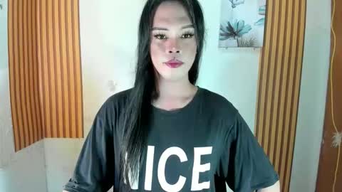 selena online show from 10-05-25, 11:57