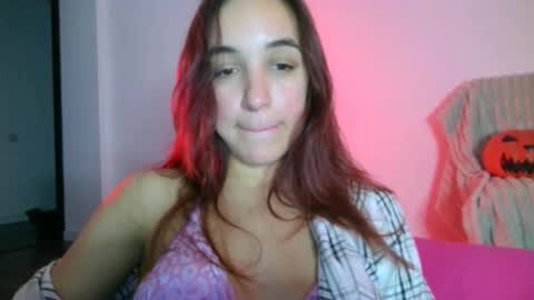 Snapshot of ms_sophiee chatting on 11-02-25, 11:18 ms_sophiee online show from 11-02-25, 11:18