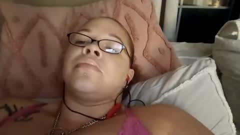 Snapshot of ms_staywet82 chatting on 10-08-25, 09:18 ms_staywet82 online show from 10-08-25, 09:18