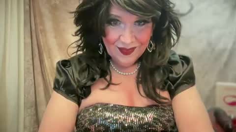 Snapshot of mskarentoy chatting on 02-02-25, 03:43 mskarentoy online show from 02-02-25, 03:43