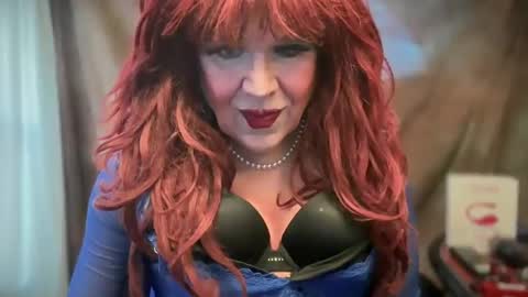 Snapshot of mskarentoy chatting on 02-23-25, 10:09 mskarentoy online show from 02-23-25, 10:09