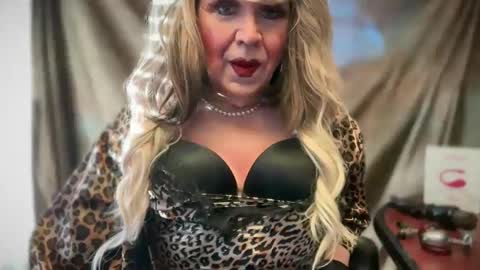 Snapshot of mskarentoy chatting on 03-03-25, 09:37 mskarentoy online show from 03-03-25, 09:37