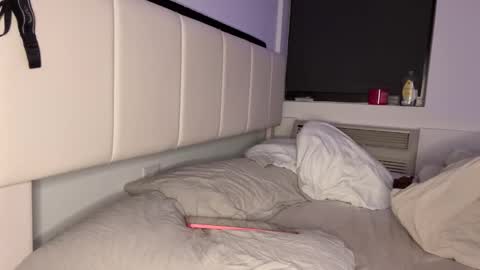 Snapshot of mskitty000 chatting on 02-16-26, 07:04 mskitty000 online show from 02-16-26, 07:04