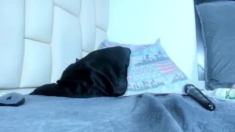 Snapshot of mss_mar chatting on 03-07-25, 09:18 FERNANDA 3 online show from 03-07-25, 09:18