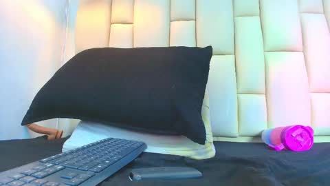 Snapshot of mss_mar chatting on 10-08-25, 03:04 FERNANDA 3 online show from 10-08-25, 03:04