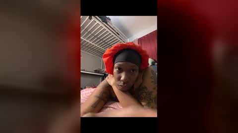 Ms SapPhire online show from 12-22-25, 04:09