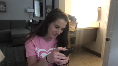 Tara Jane online show from 04-27-26, 03:59